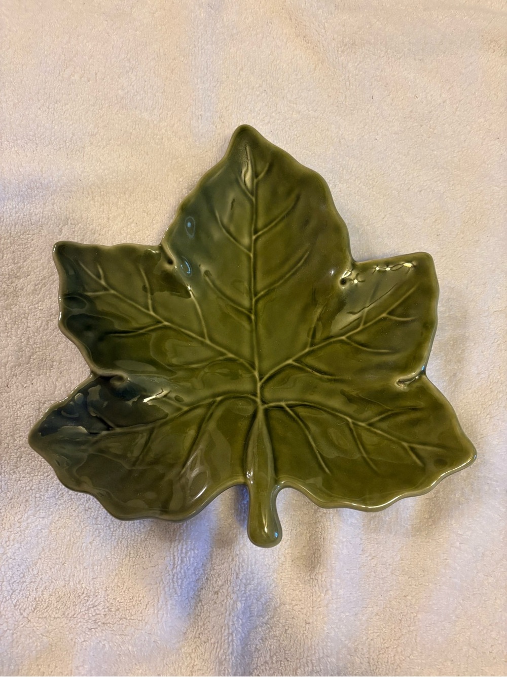 Pottery Barn Harvest Maple Leaf Salad Dessert Plate Green Fall Spring Christmas